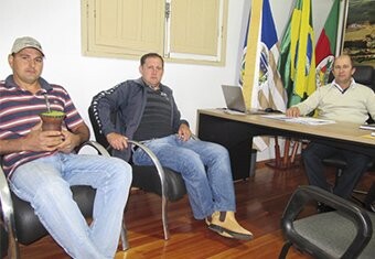vice-prefeito-assume-o-cargo-de-prefeito